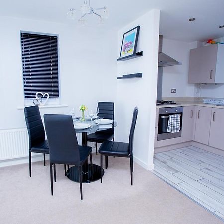 Mills Apartment - Two Bedroom En-Suite Apartment ノーザンプトン エクステリア 写真
