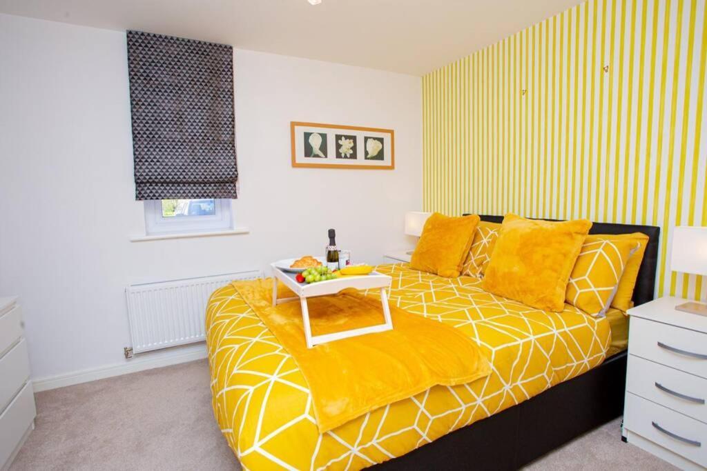 Mills Apartment - Two Bedroom En-Suite Apartment ノーザンプトン エクステリア 写真