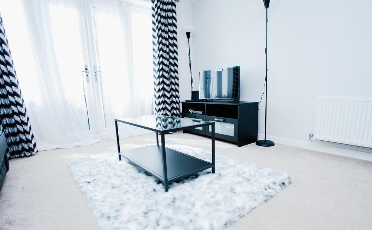 Mills Apartment - Two Bedroom En-Suite Apartment ノーザンプトン エクステリア 写真