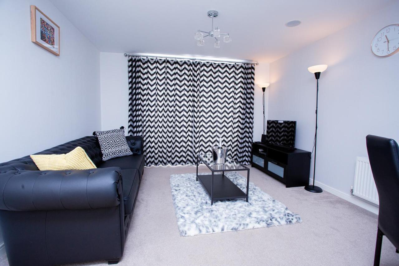 Mills Apartment - Two Bedroom En-Suite Apartment ノーザンプトン エクステリア 写真