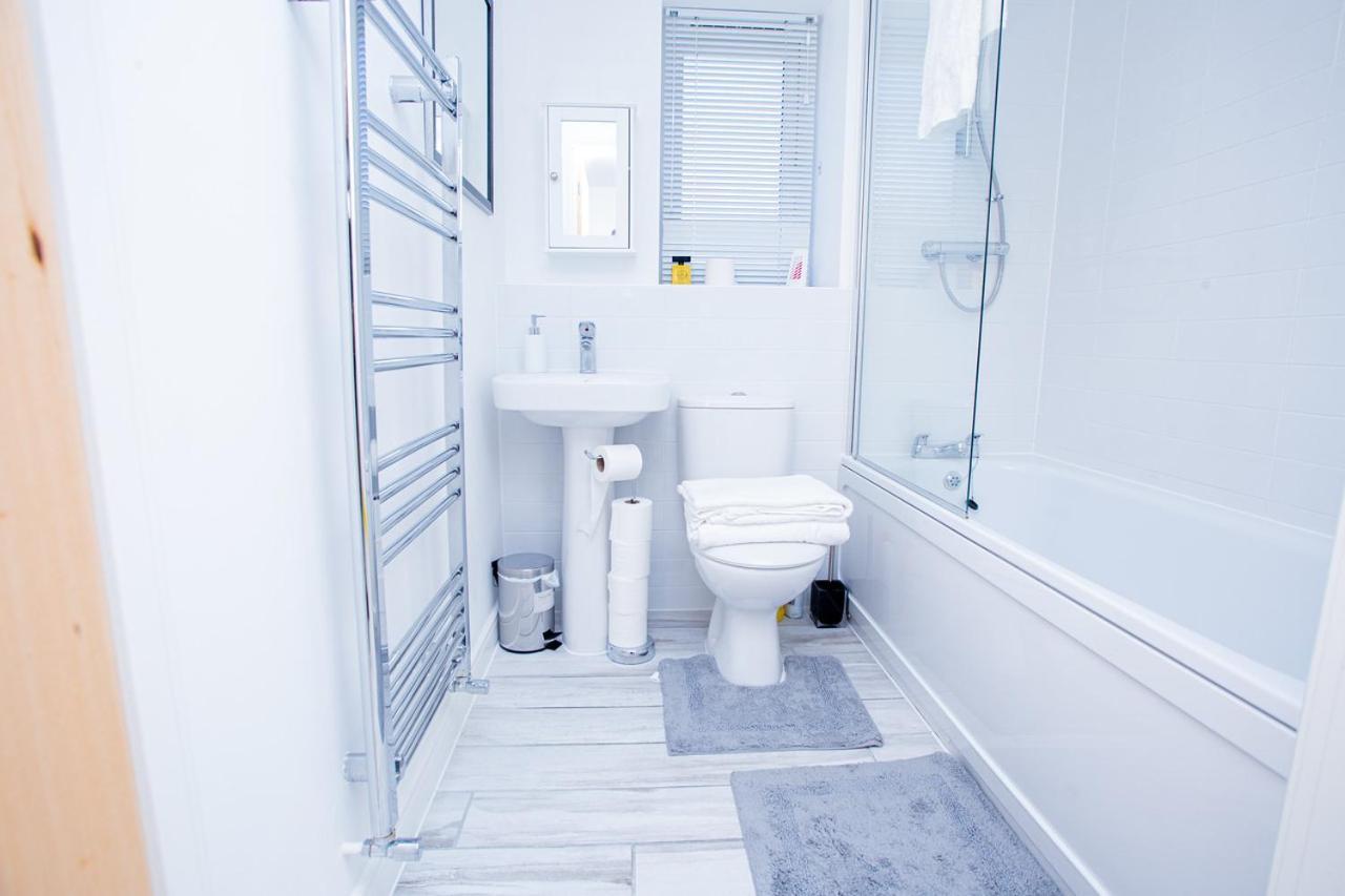 Mills Apartment - Two Bedroom En-Suite Apartment ノーザンプトン エクステリア 写真
